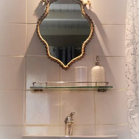 Stylish Studio Apartment